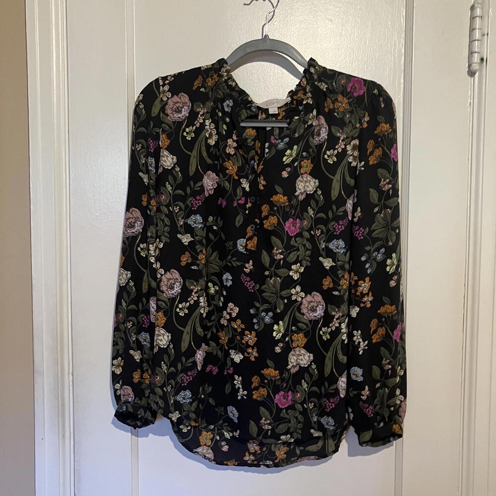 Ann Taylor LOFT Floral Print Long Sleeve Women's Blouse, small